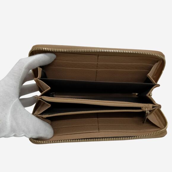 Gucci Beige Pebbled Leather Full-Sized Zip Around Wallet - Picture 4 of 9